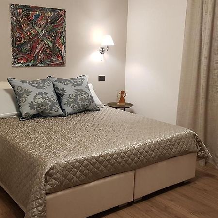 B&B Al Civico16 Guspini Εξωτερικό φωτογραφία