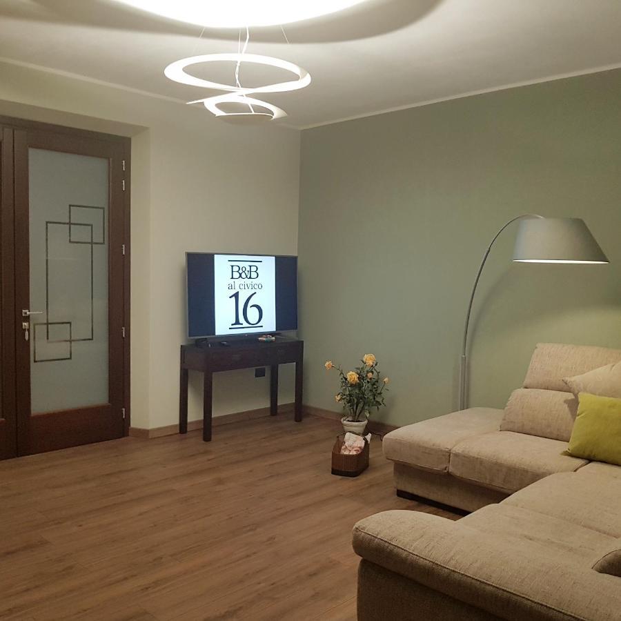 B&B Al Civico16 Guspini Εξωτερικό φωτογραφία