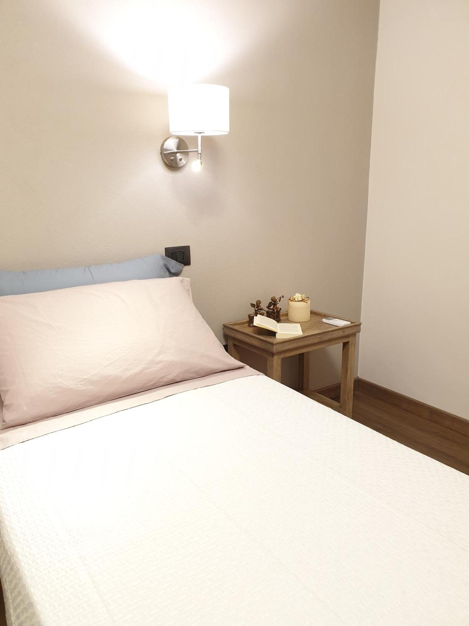 B&B Al Civico16 Guspini Εξωτερικό φωτογραφία